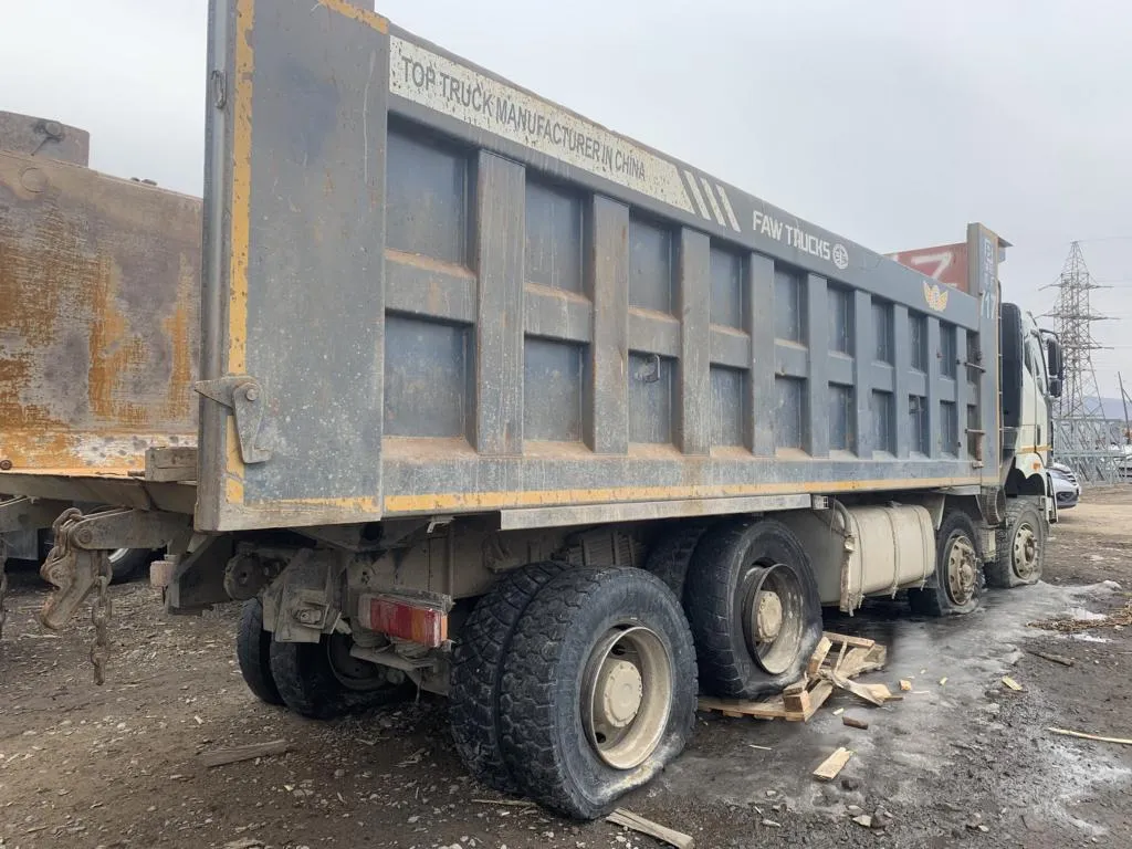 FAW CA 3310 8x4 Самосвал, фото 3