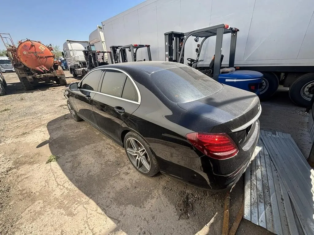 Mercedes-Benz E 200, фото 3