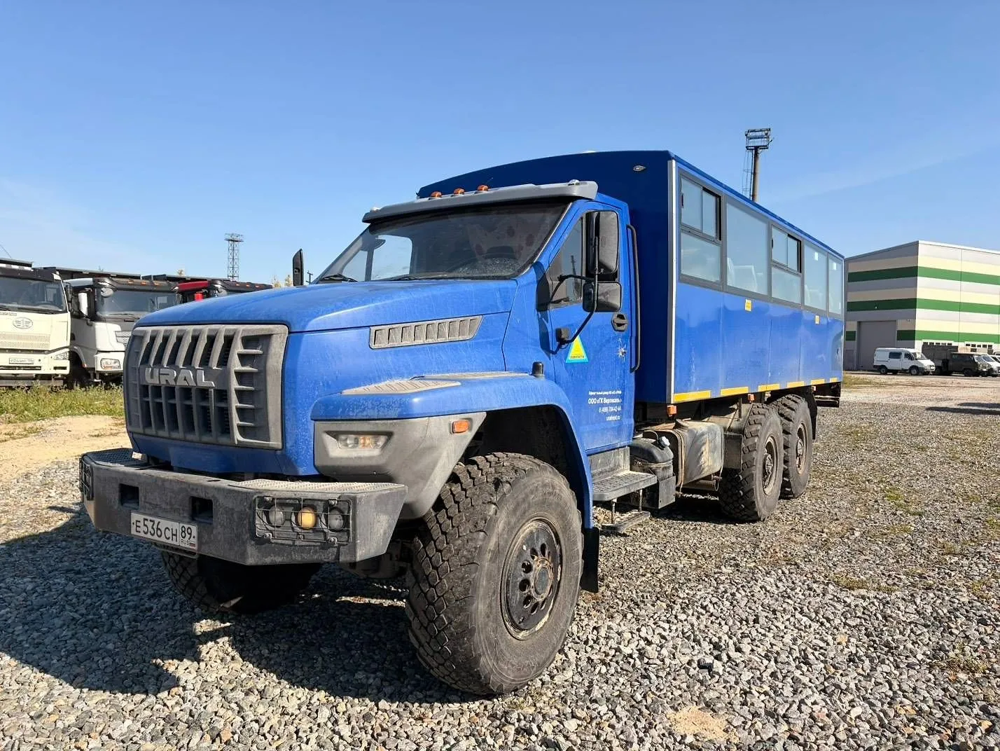 Ural 3255 6x6 Вахтовый автобус, фото 3