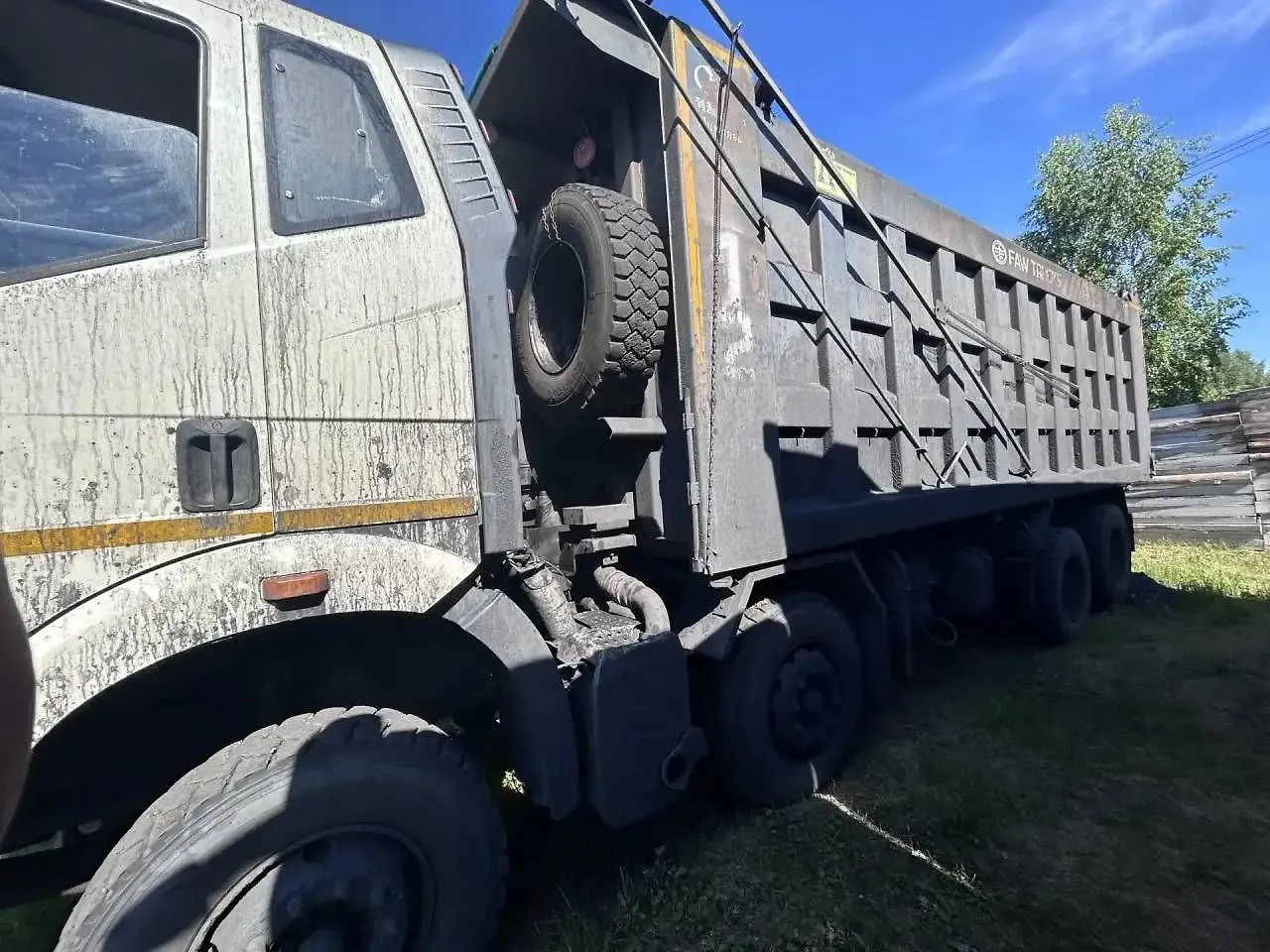 FAW J6 8x4 Самосвал, фото 3