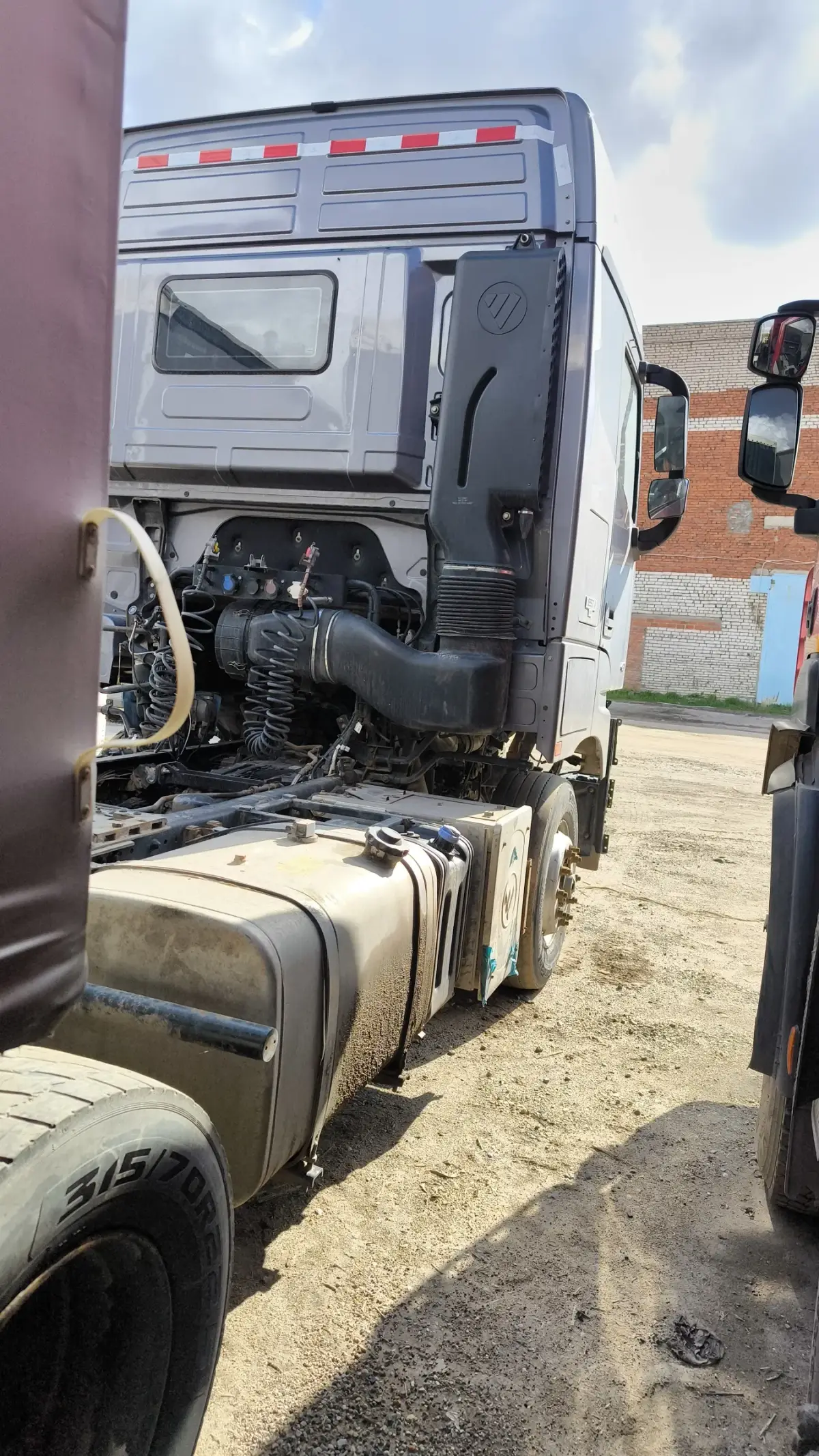 Foton AUMAN 4x2 Седельный тягач, фото 3