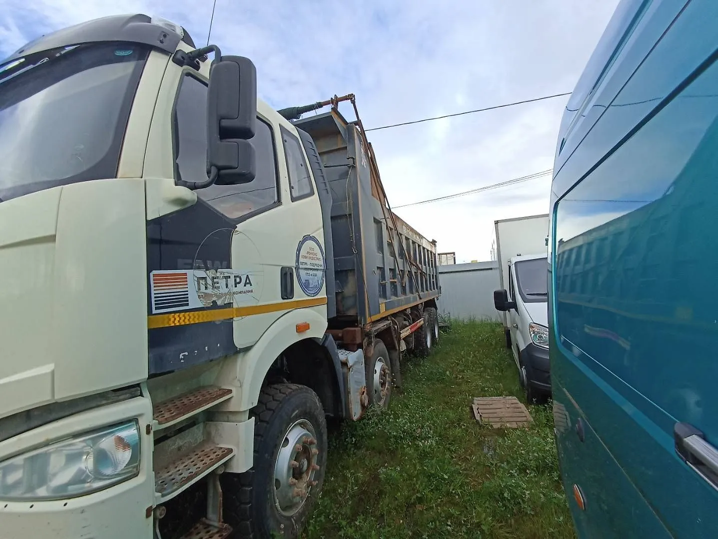 FAW J6 8x4 Самосвал, фото 4