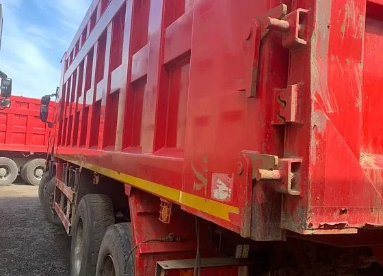 IVECO-Hongyan 908 (8x4), фото 2