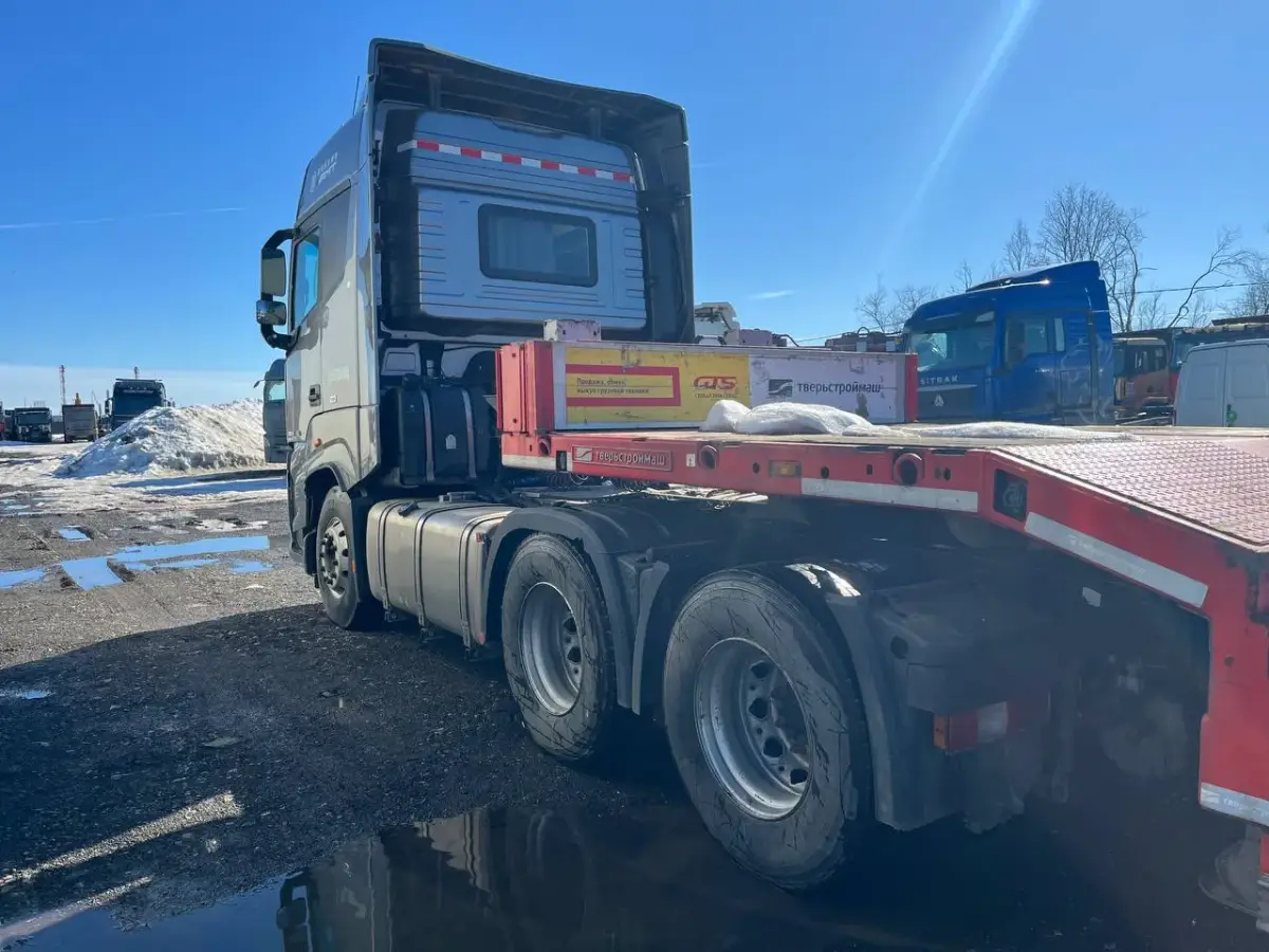 Foton AUMAN Galaxy 6x4 Седельный тягач, фото 4