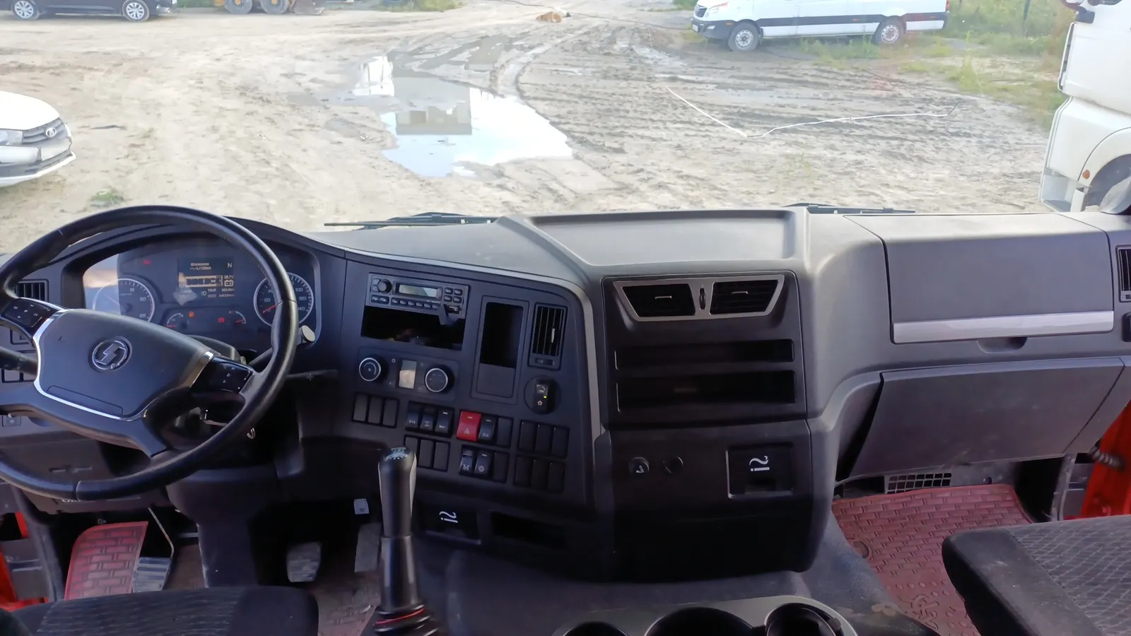 Shacman SX* 6x4 Самосвал, фото 5