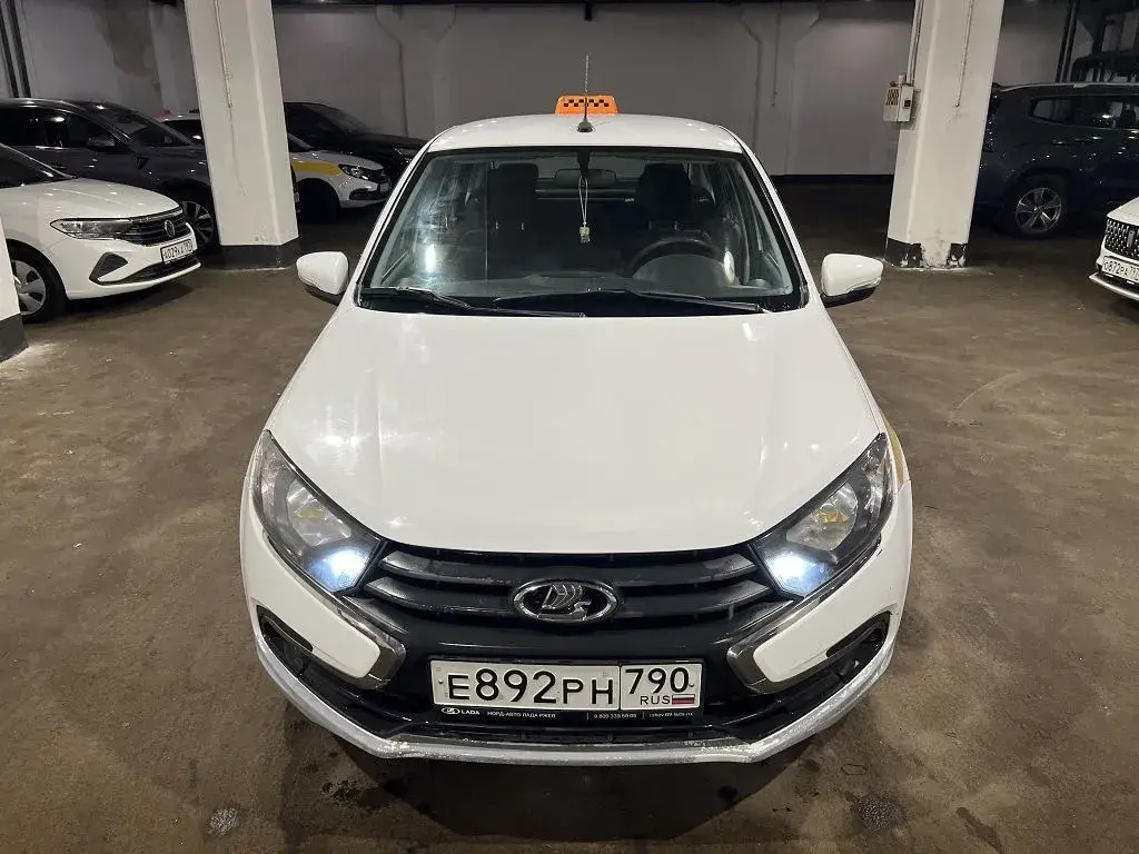 LADA Granta Седан, фото 2