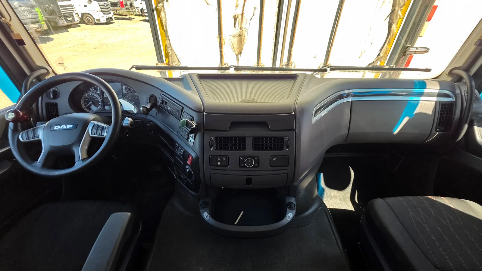 DAF XF 4x2 Седельный тягач, фото 5