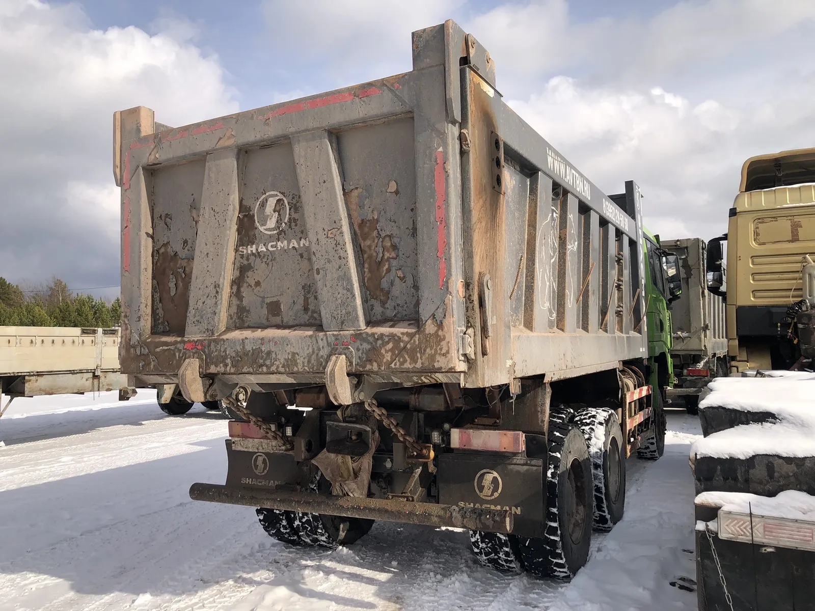Shacman SX* 6x6 Самосвал, фото 3