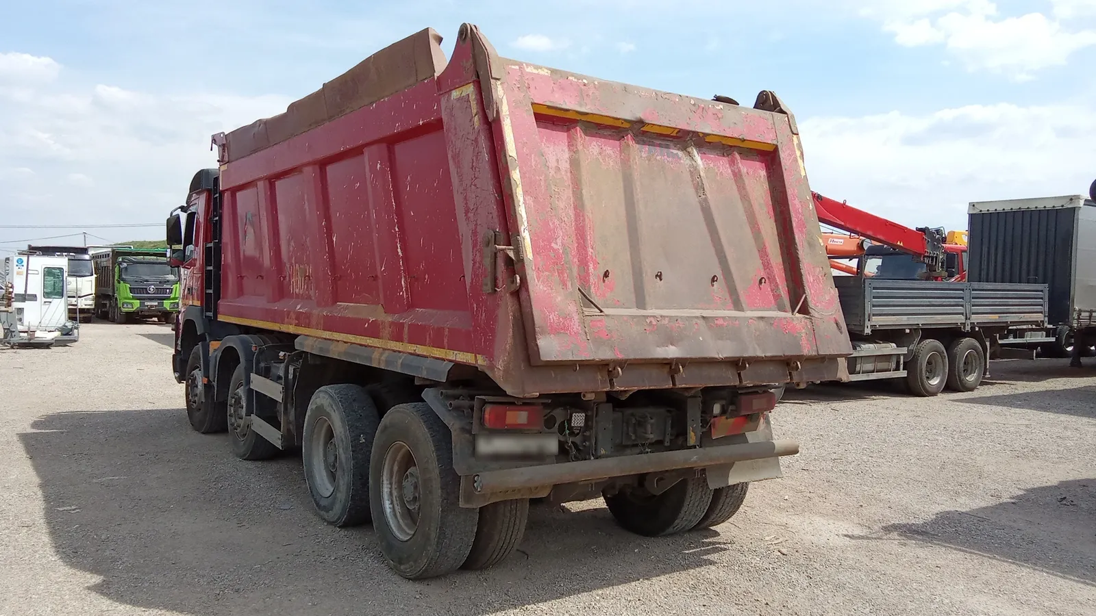 Volvo FMX 8x4 Самосвал, фото 4