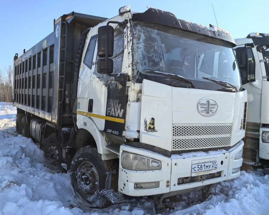 FAW CA 3310 8x4 Самосвал, фото 2