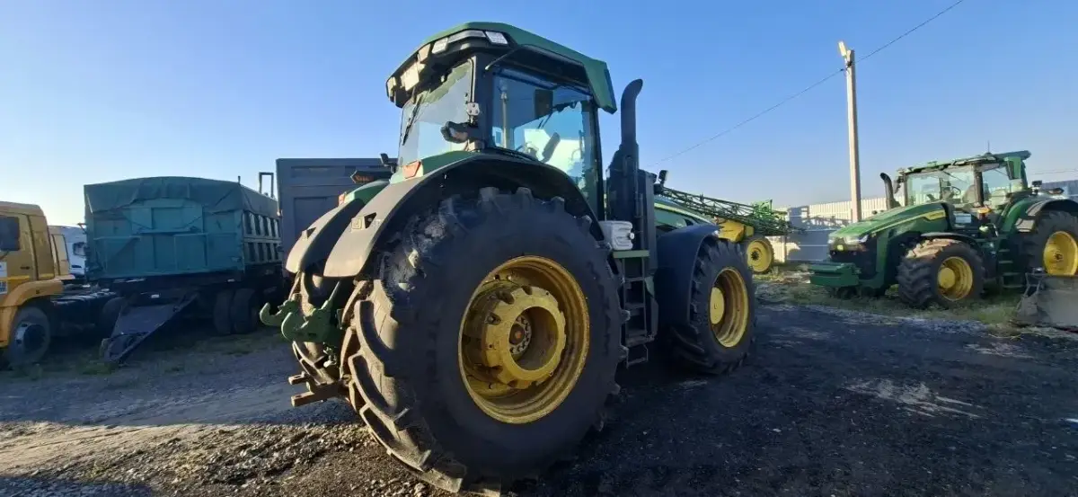 John Deere 8R Трактор, фото 2