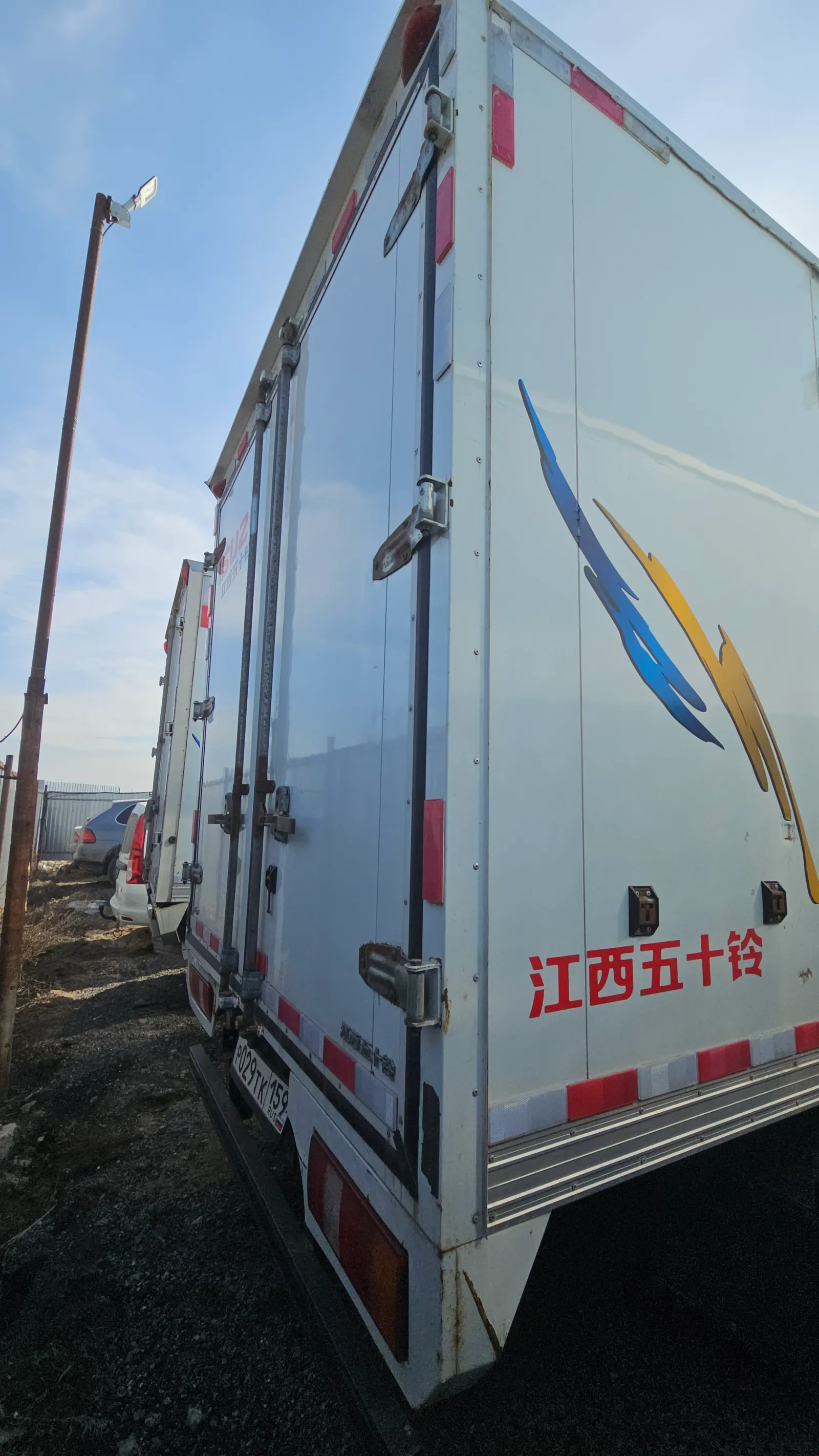 ISUZU ELF 4.5 (EC7) 4x2 Изотермический/рефрижератор, фото 3