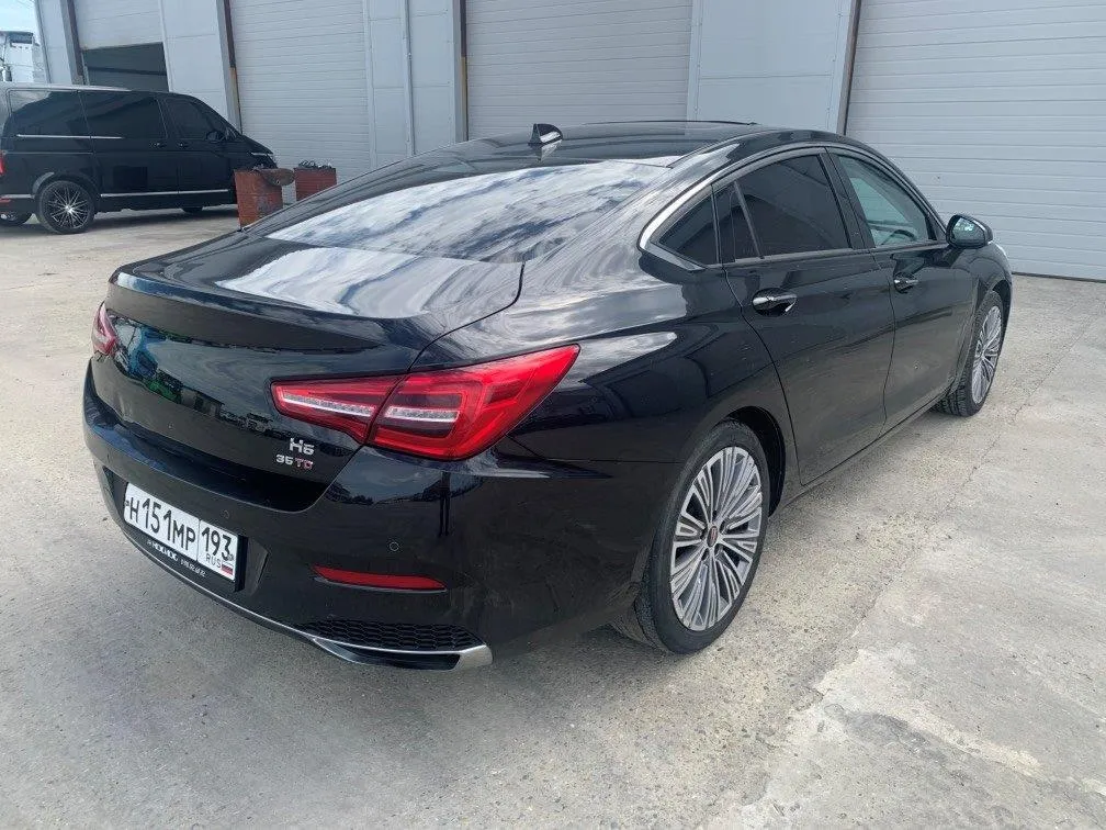 Hongqi H5, фото 5