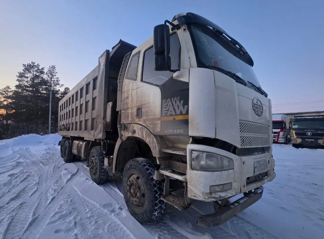FAW J6 8x4 Самосвал, фото 2