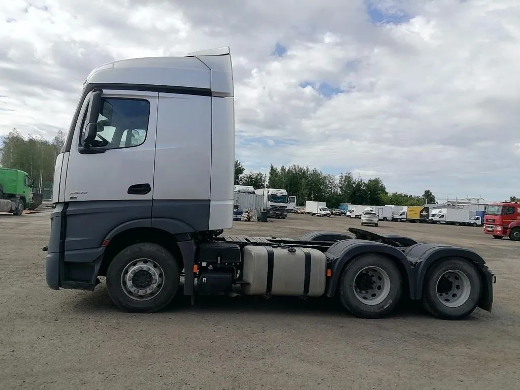 Mercedes-Benz ACTROS, фото 2