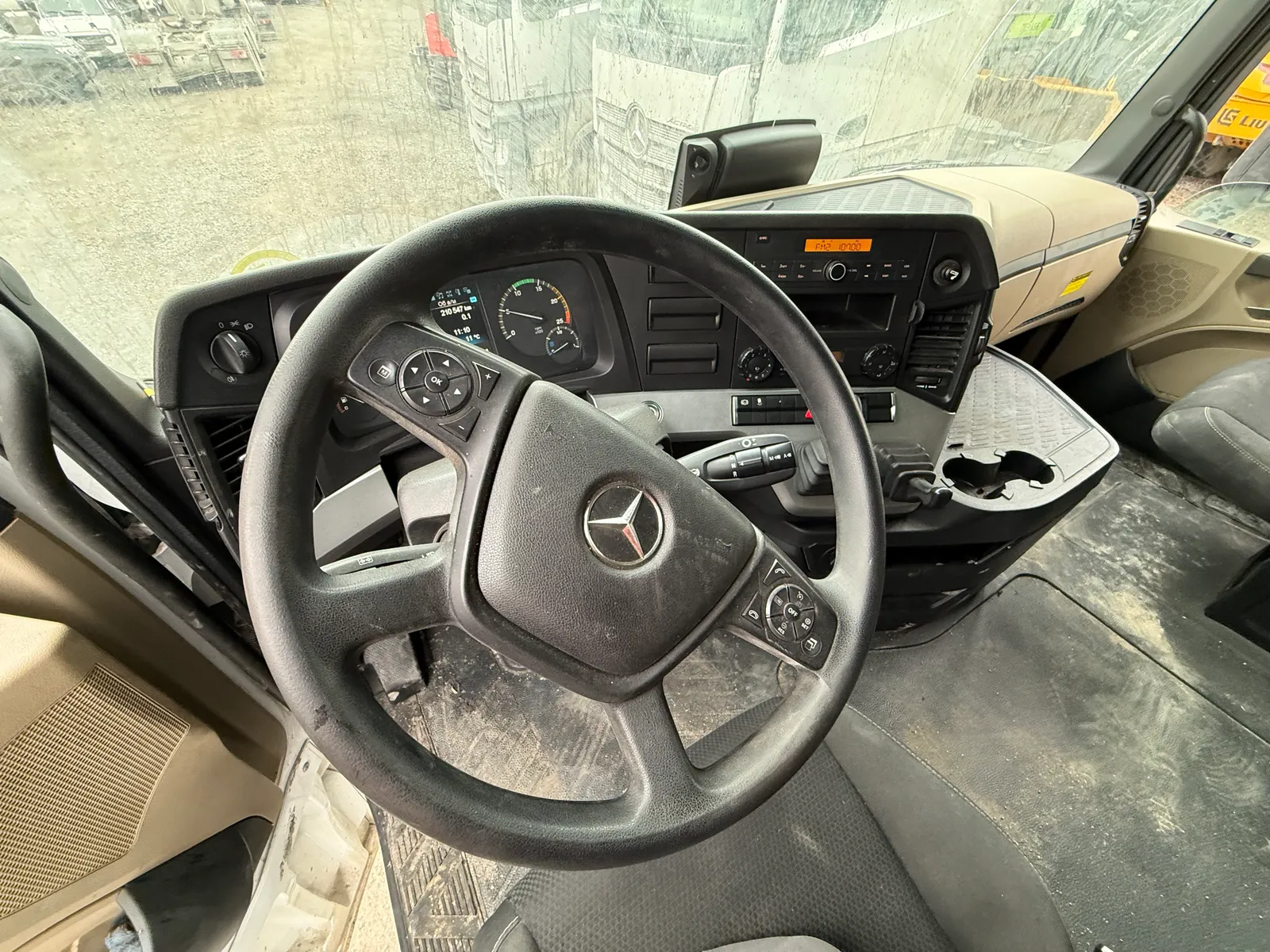 Mercedes-Benz Actros 6x4 Седельный тягач, фото 5