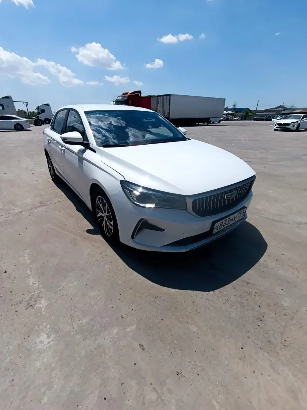 Geely Emgrand, фото 3