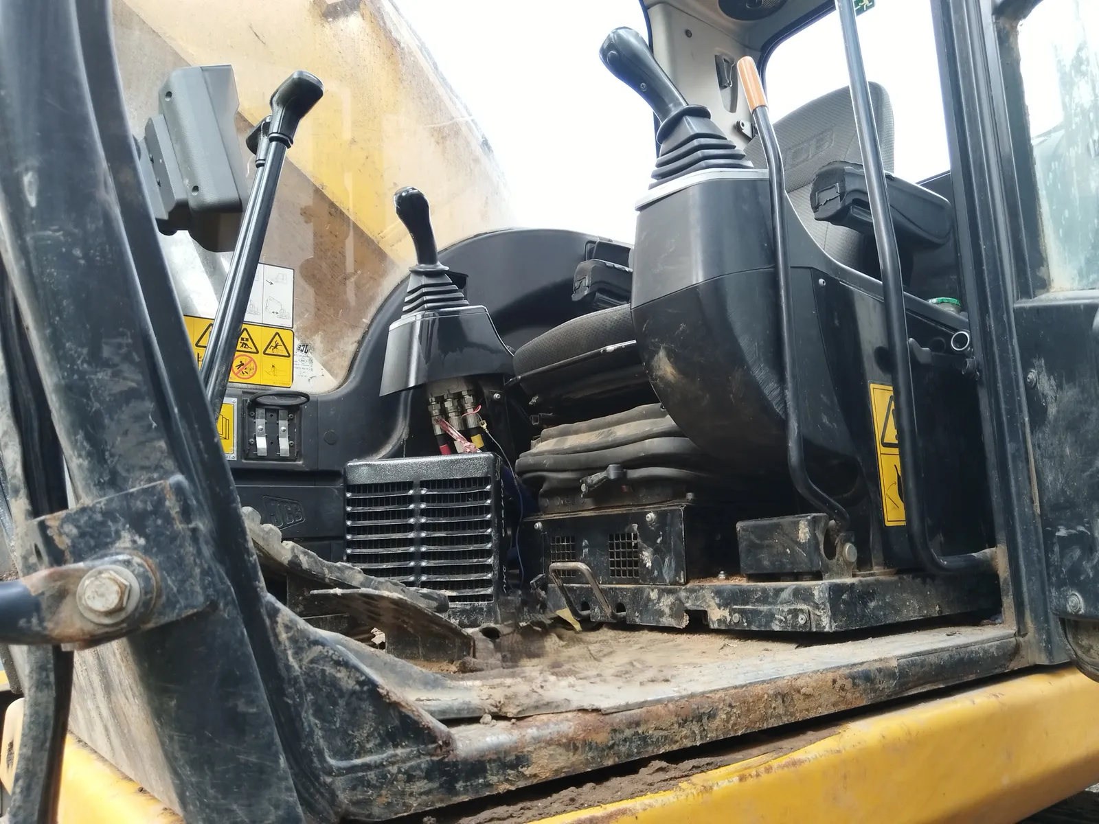 JCB JS 305 Экскаватор, фото 5