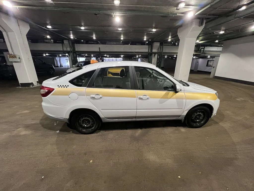 LADA Granta Лифтбек, фото 4