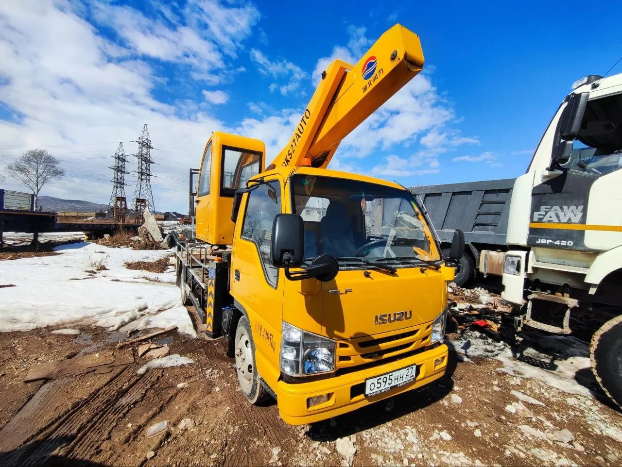 ISUZU ELF 4.5 4x2 Автовышка, фото 2