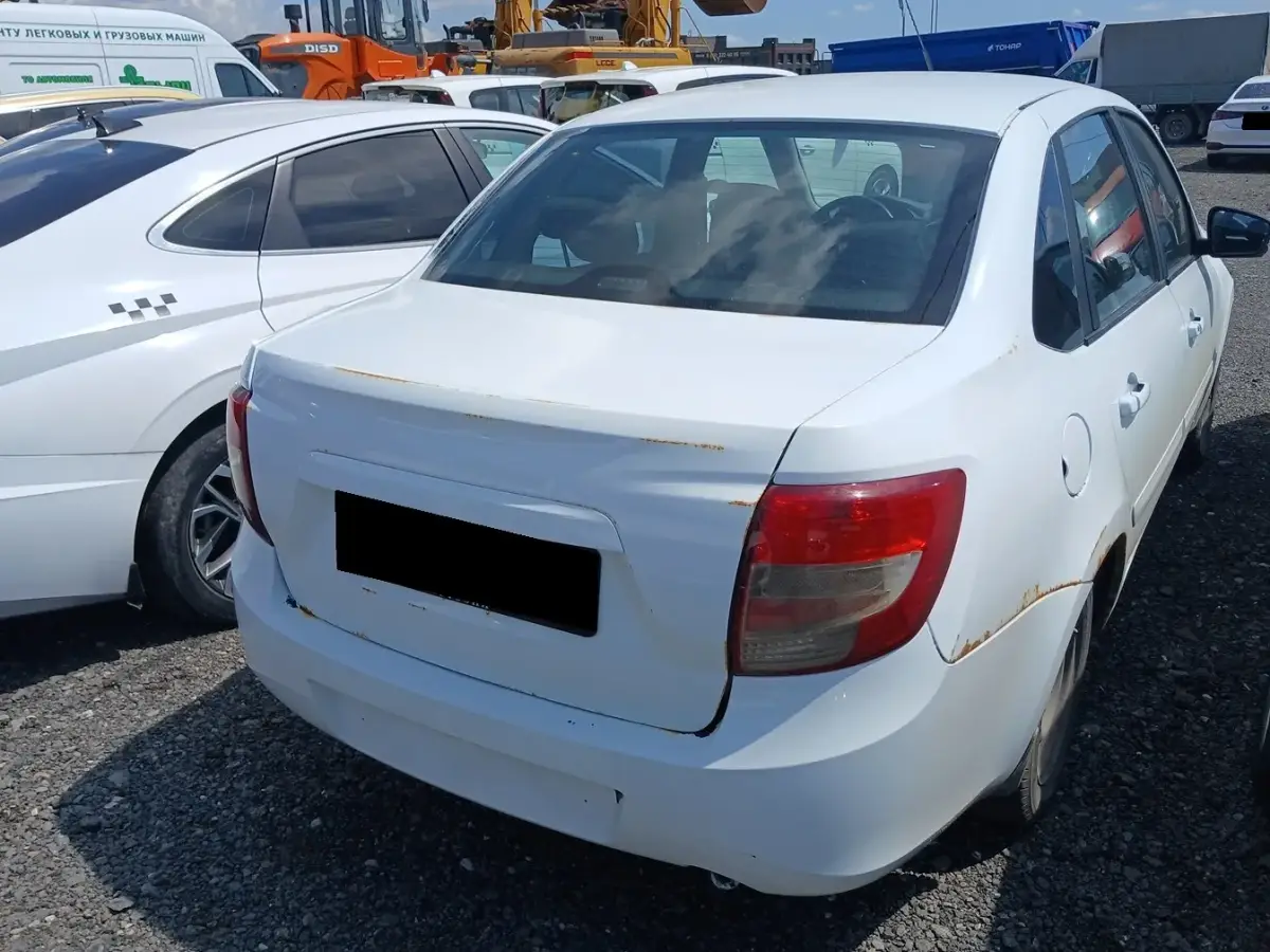 LADA Granta, фото 3