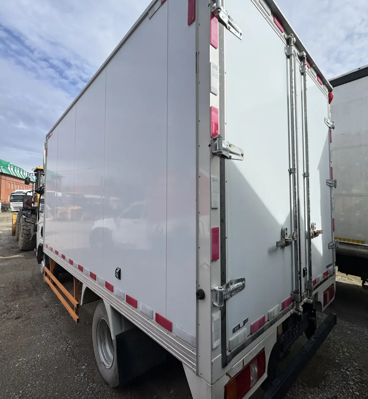 ISUZU ELF 4.5 (EC7) 4x2 Изотермический/рефрижератор, фото 4
