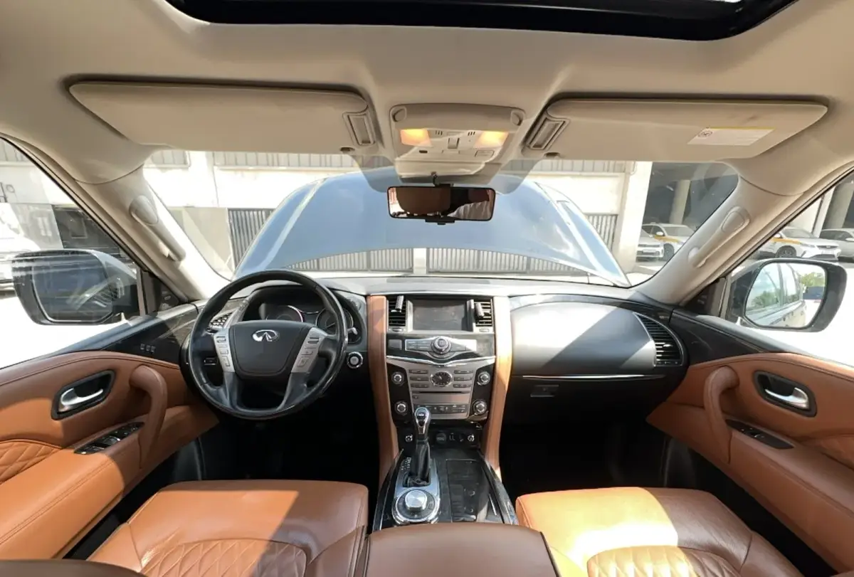 Infiniti QX80, фото 5