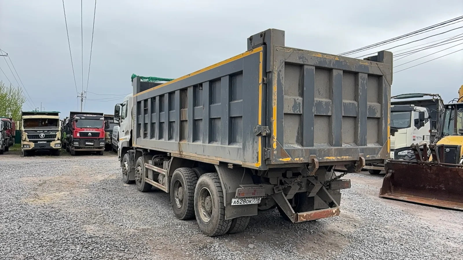 DONGFENG DFH 8x4 Самосвал, фото 4