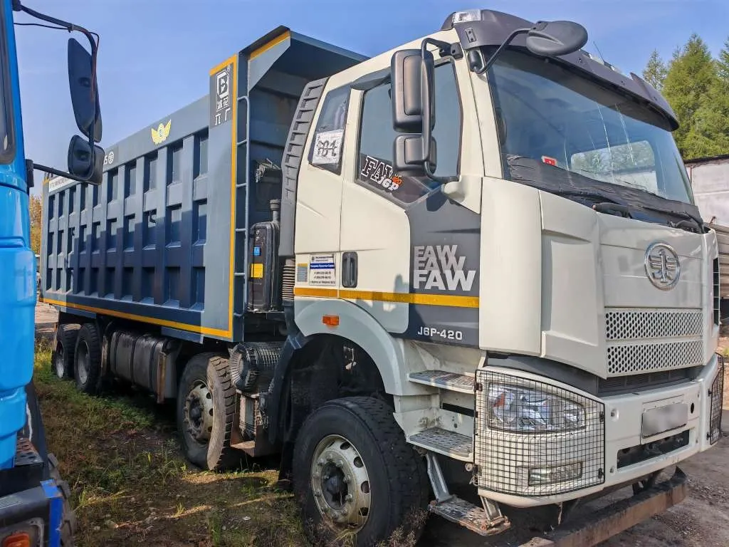 FAW CA 3310 8x4 Самосвал, фото 2