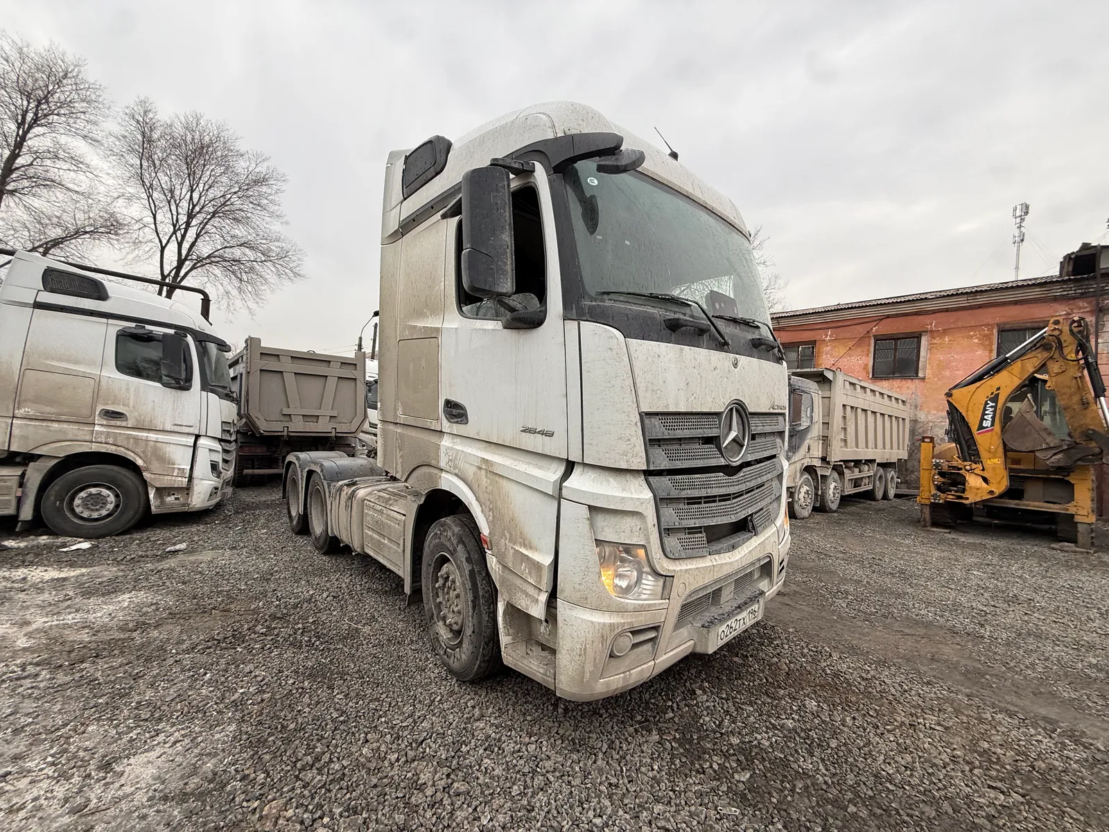 Mercedes-Benz Actros 6x4 Седельный тягач, фото 2