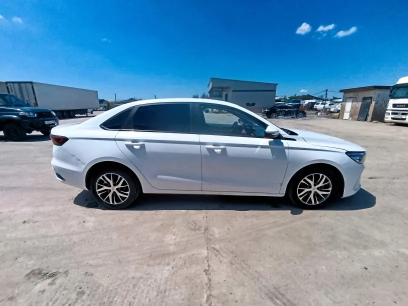 Geely Emgrand, фото 4