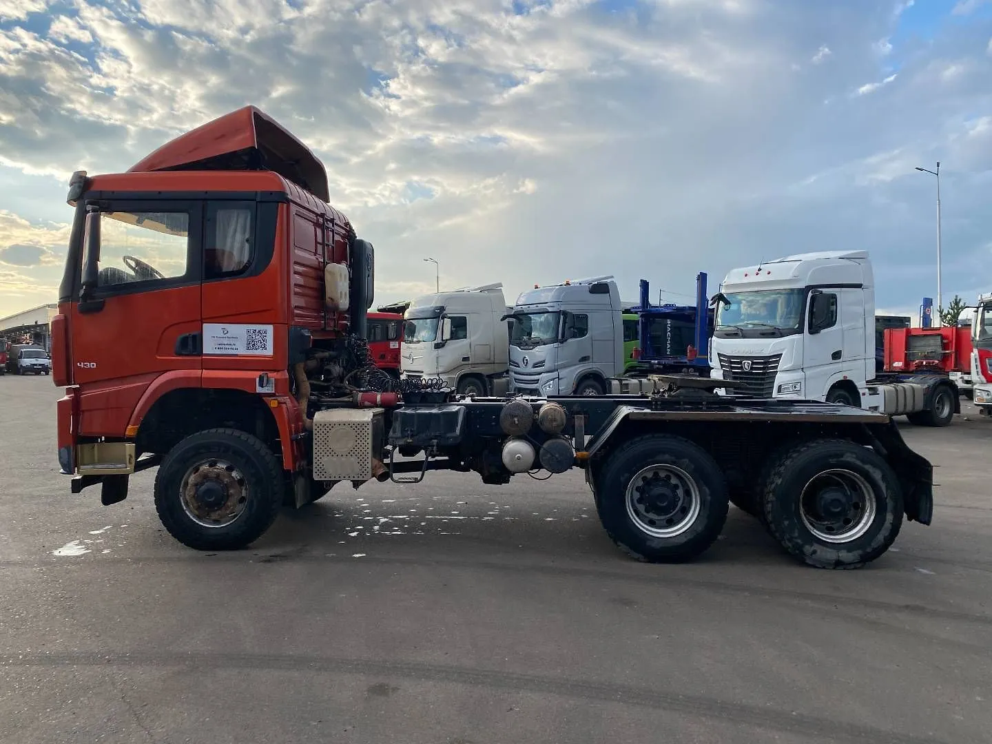 Shacman SX* 6x6 Седельный тягач, фото 5