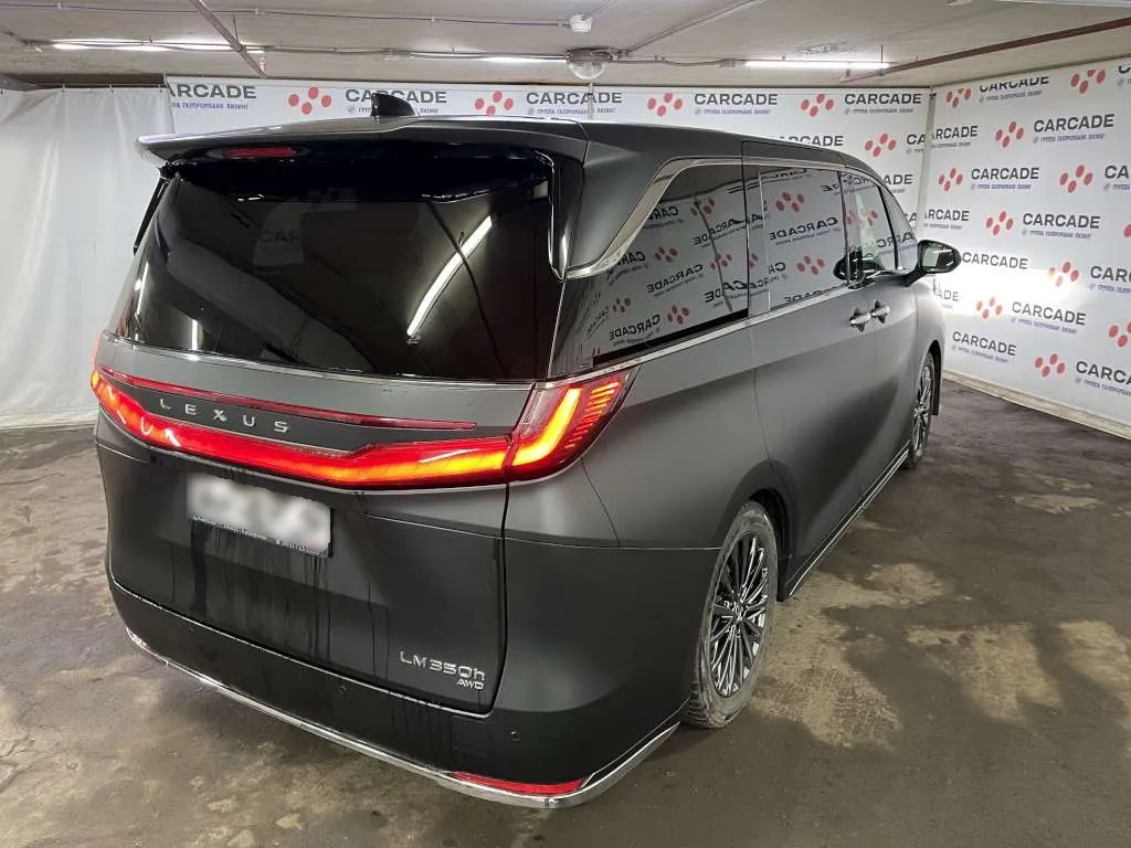 Lexus LM 350h, фото 3