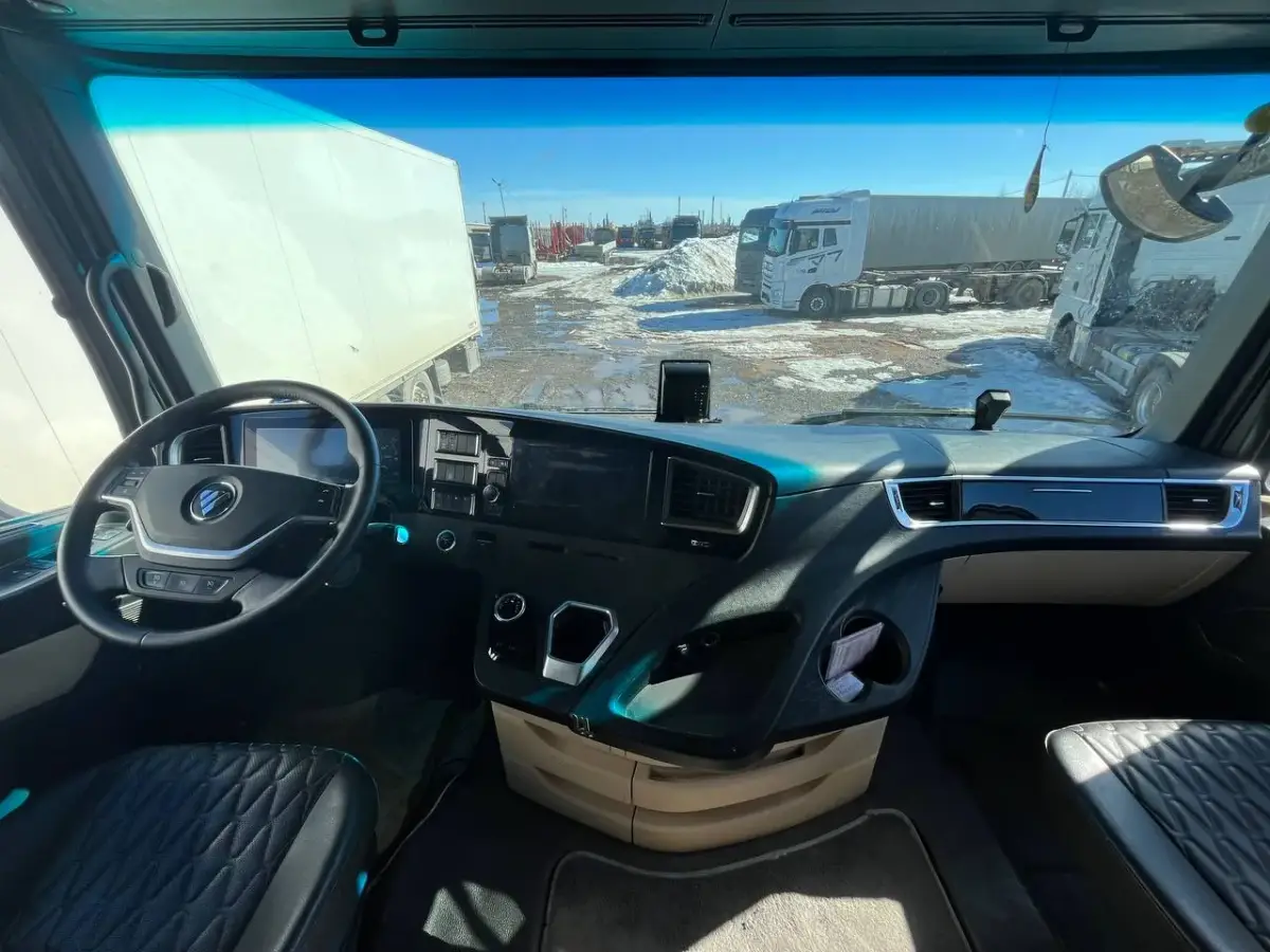 Foton AUMAN Galaxy 6x4 Седельный тягач, фото 5
