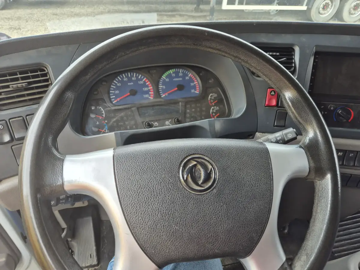 DONGFENG PC* 4x2 Бортовой с КМУ, фото 5