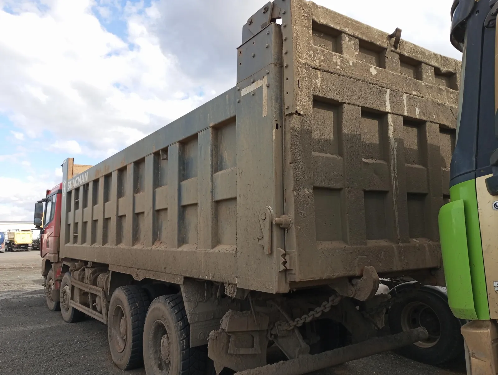 Shacman SX* 8x4 Самосвал, фото 4