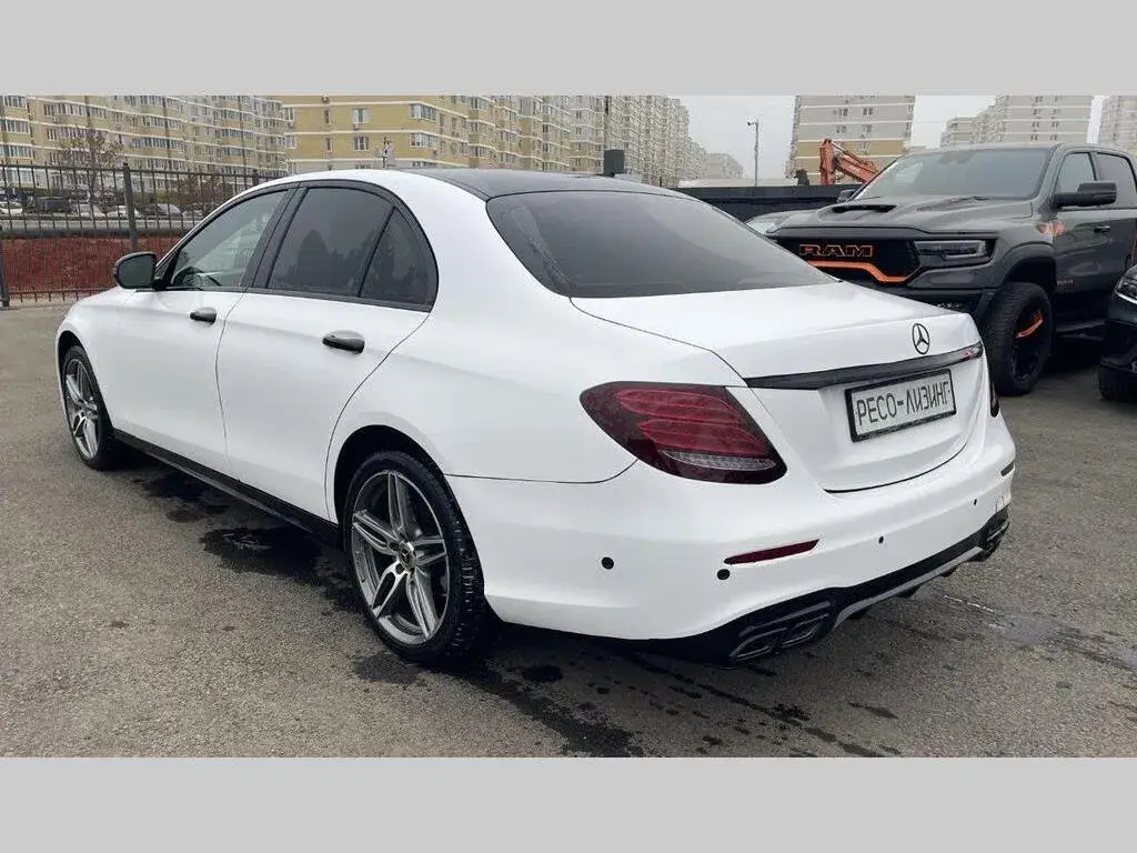 Mercedes-Benz E 200, фото 4
