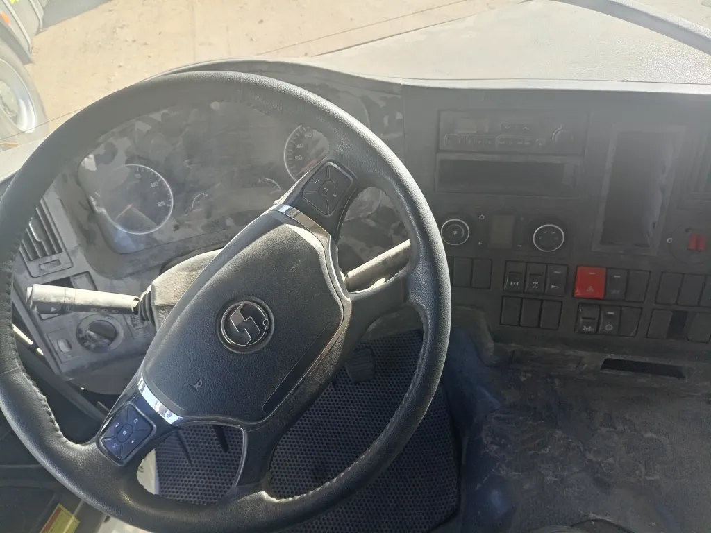 Shacman SX* 8x4 Самосвал, фото 5