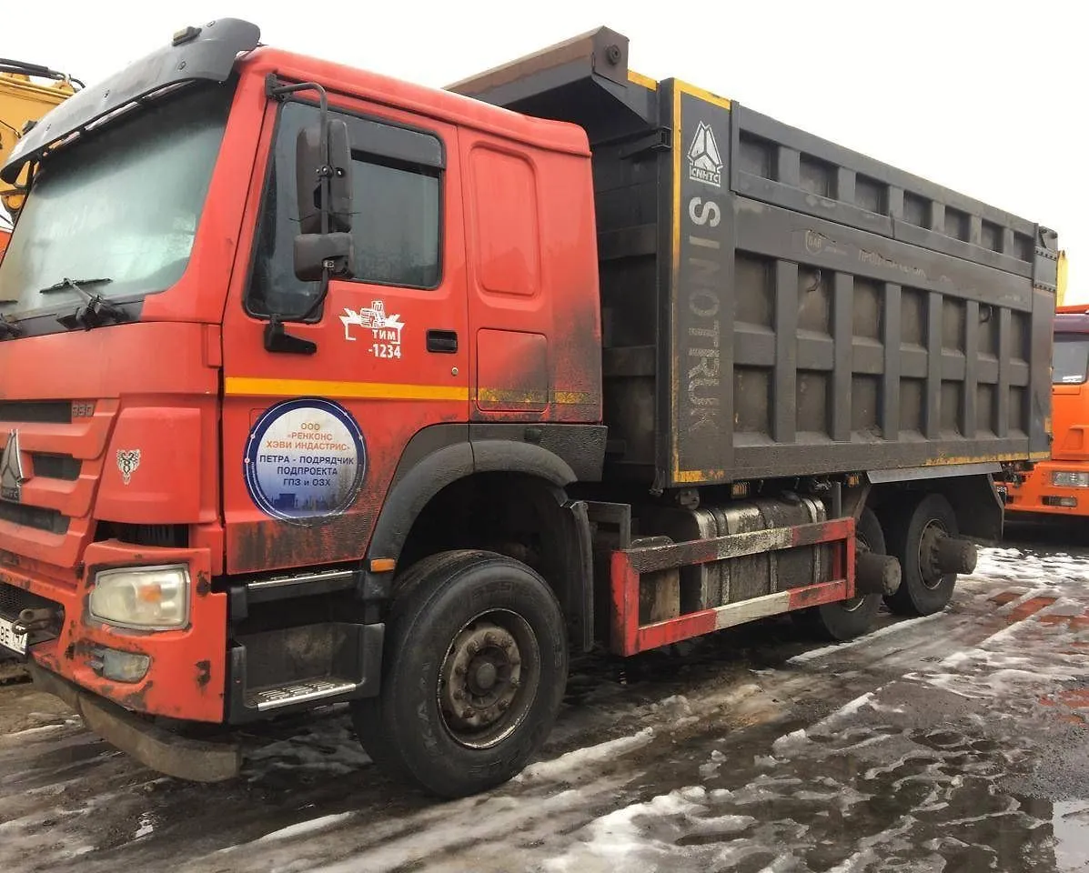 HOWO ZZ* 6x4 Самосвал, фото 2