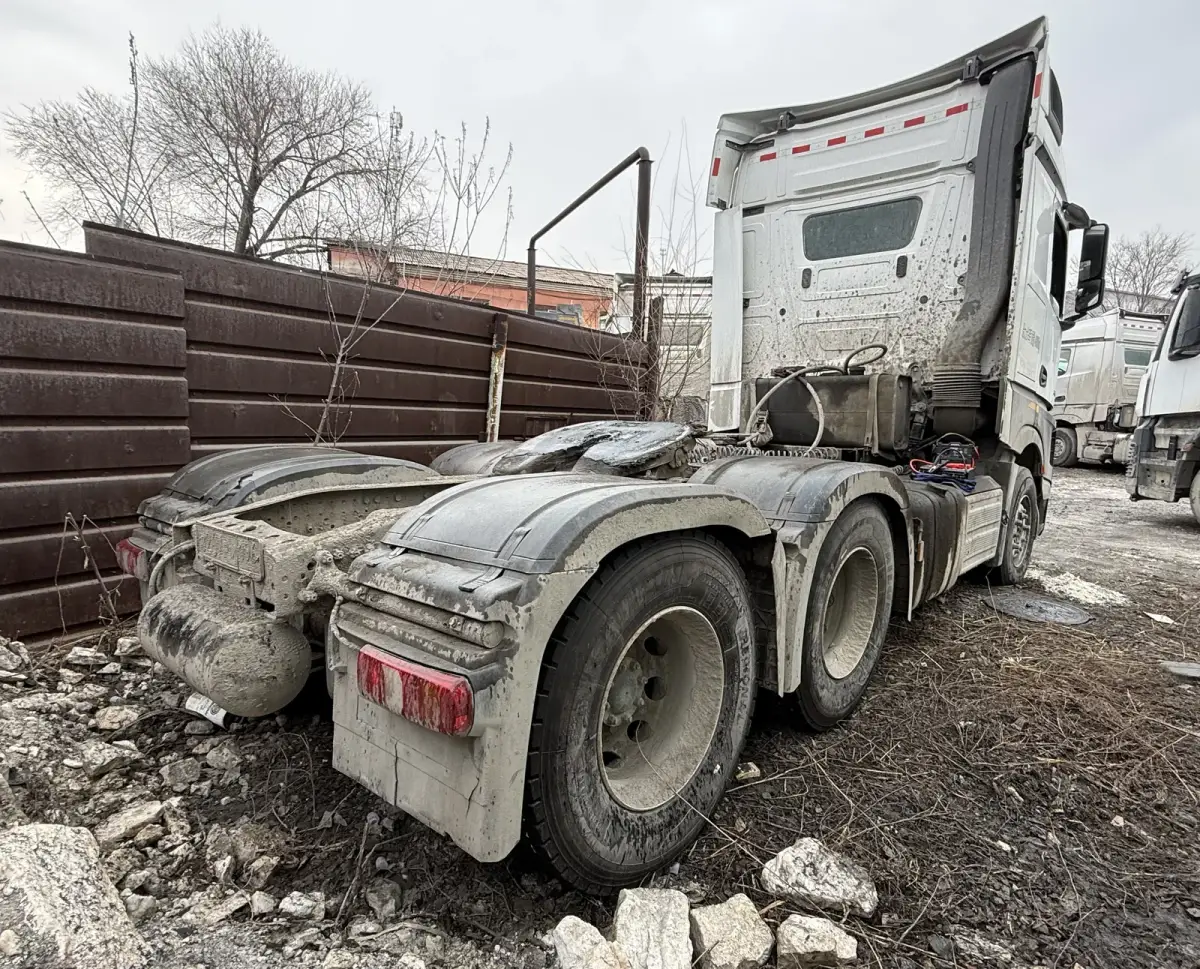 Mercedes-Benz Actros 6x4 Седельный тягач, фото 3