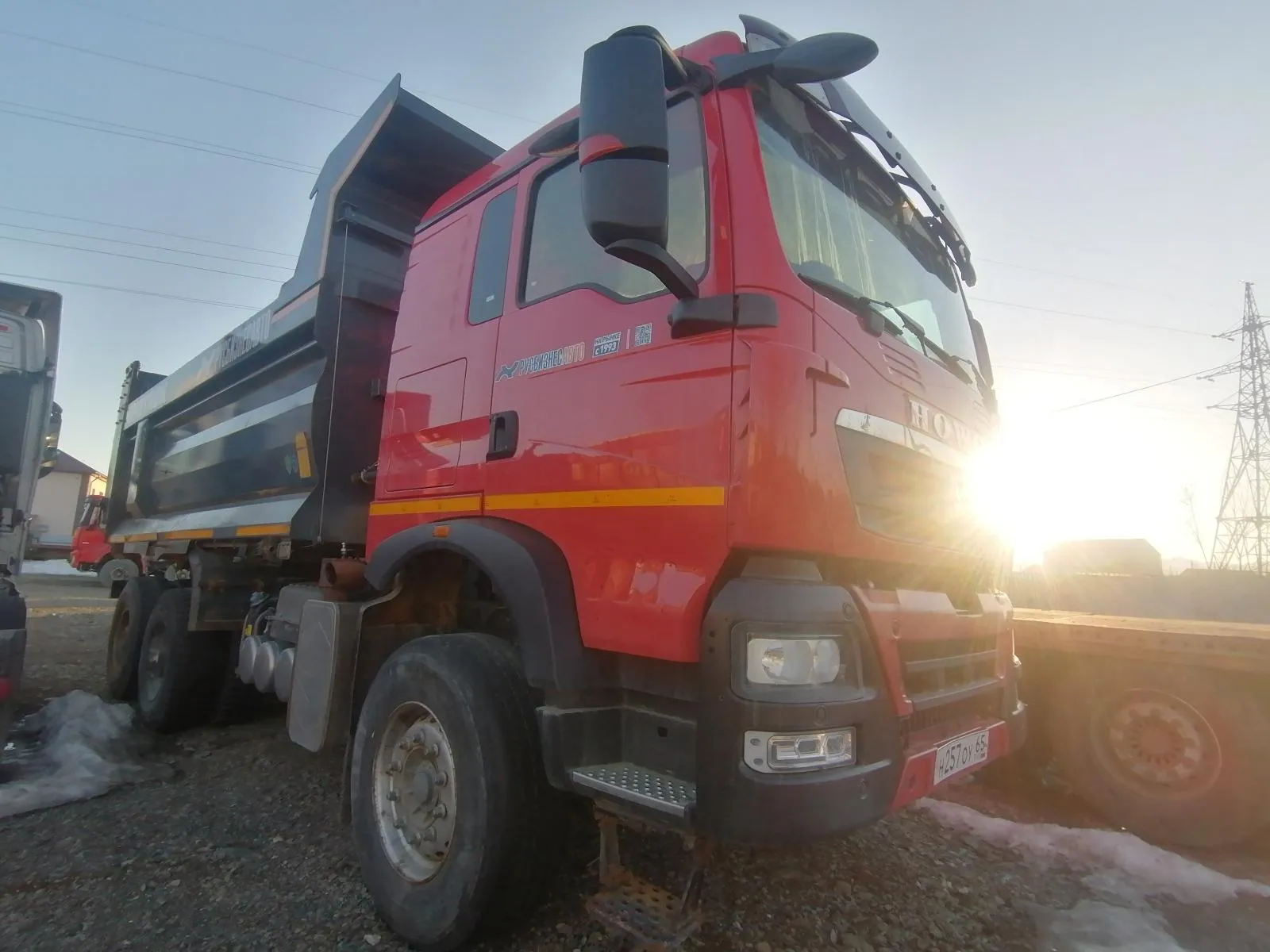 HOWO T5G 6x4 Самосвал, фото 2