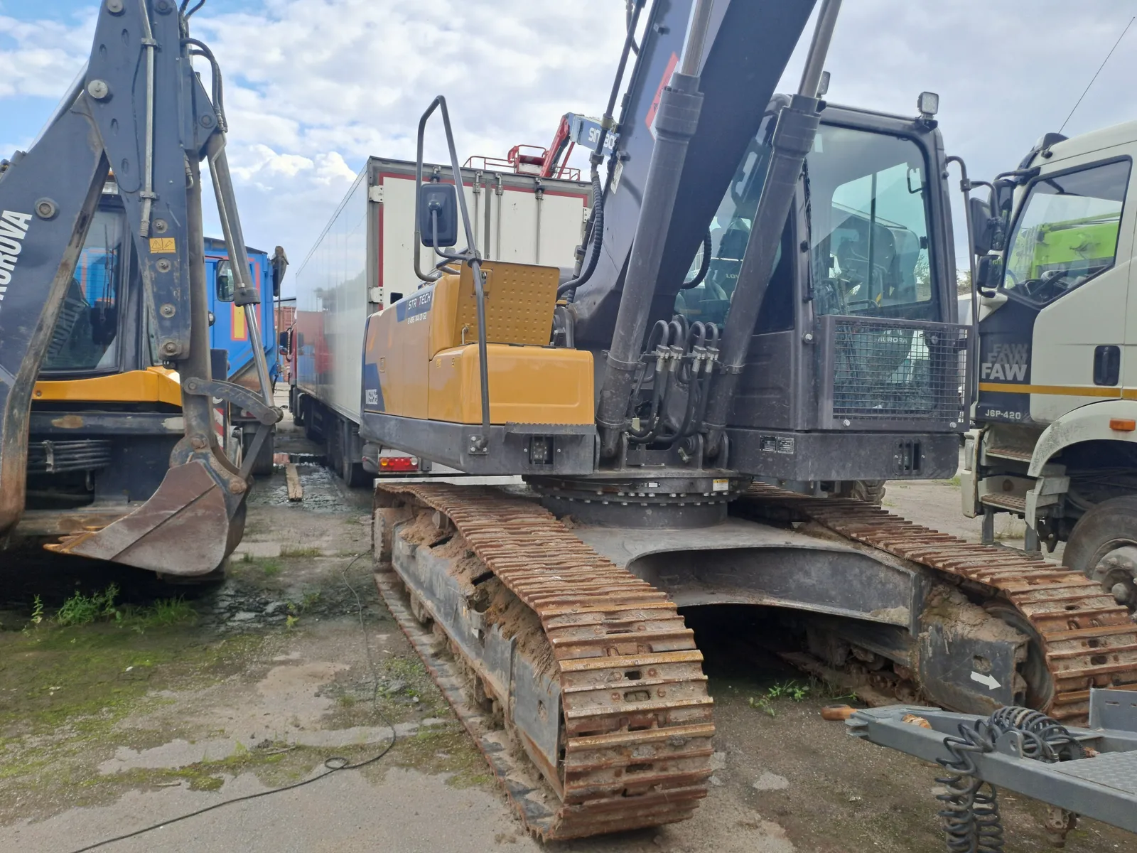 WEHEAVY WE225* Экскаватор, фото 2