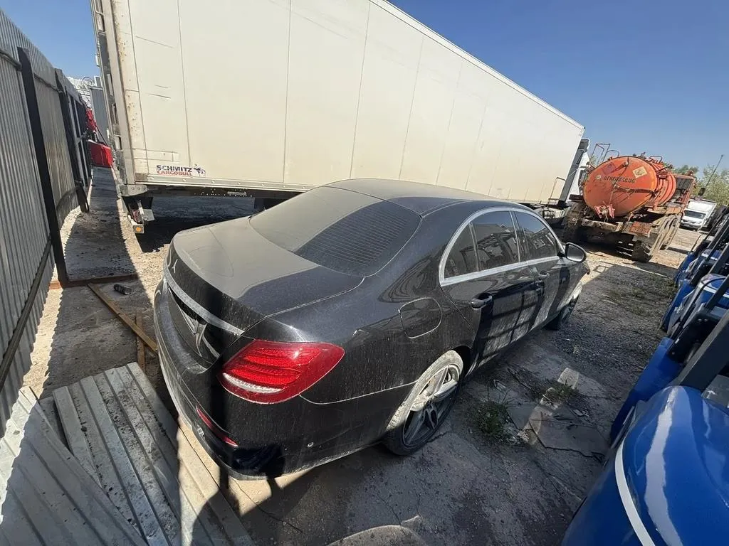 Mercedes-Benz E 200, фото 4