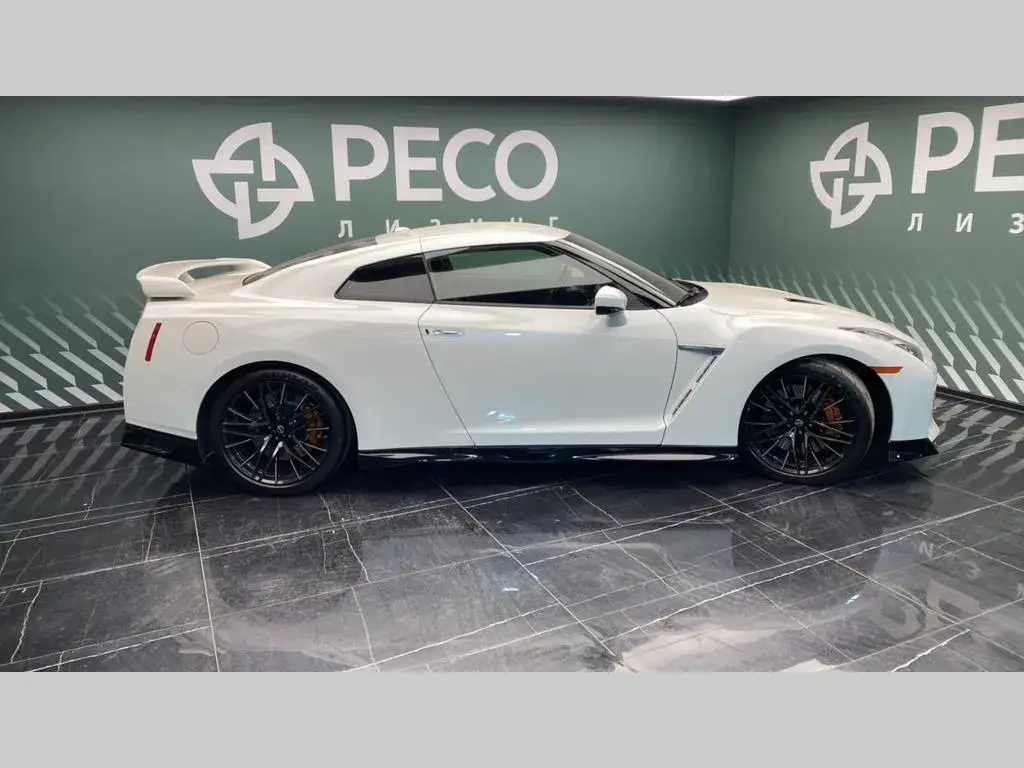 Nissan GT-R, фото 4