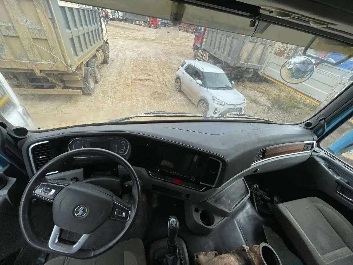 Shacman SX* 6x6 Самосвал, фото 4