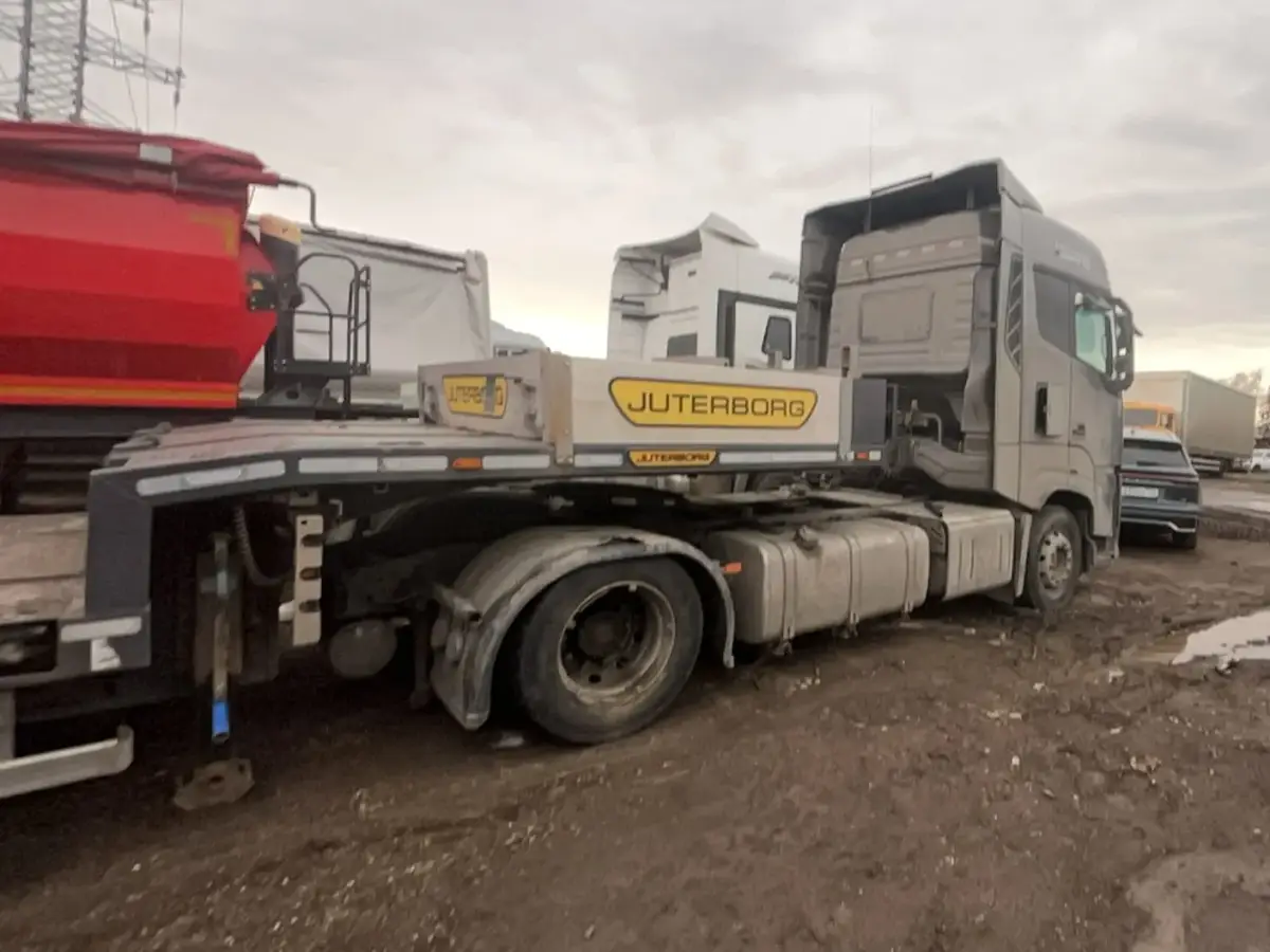 Foton AUMAN 4x2 Седельный тягач, фото 3