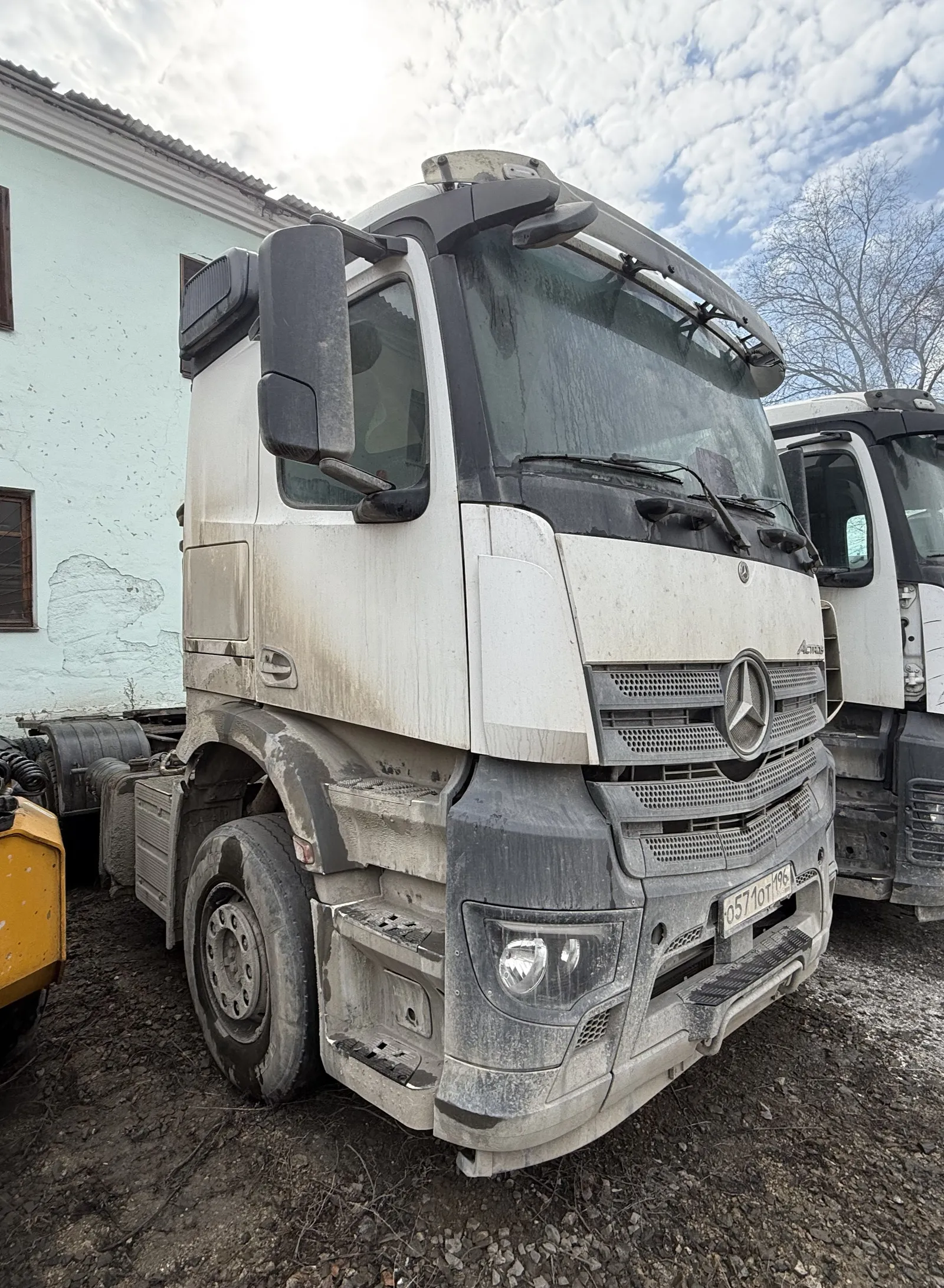 Mercedes-Benz Actros 6x4 Седельный тягач, фото 2