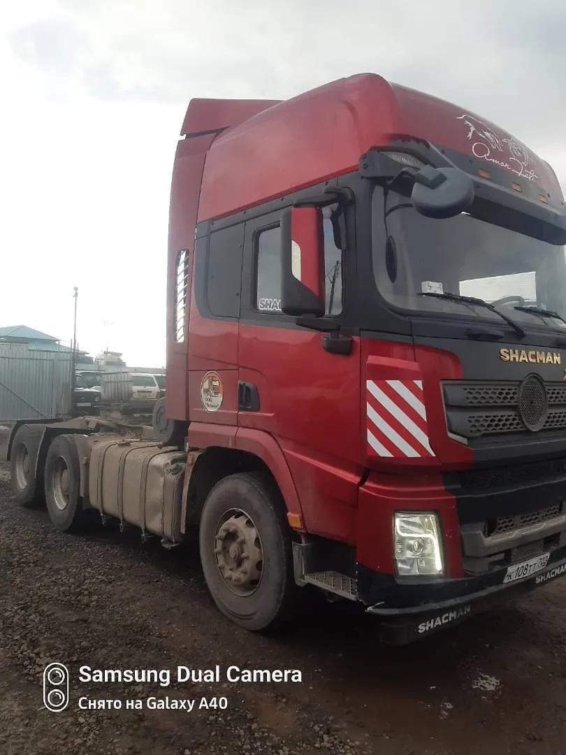 Shacman SX* 6x4 Седельный тягач, фото 2