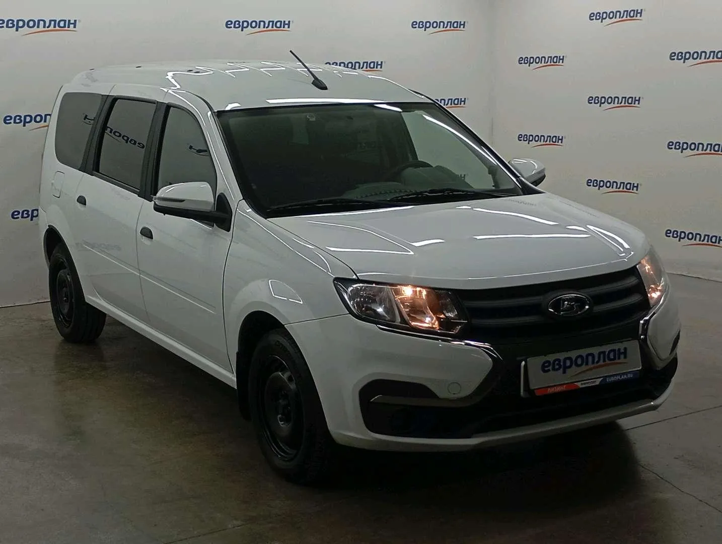 LADA Largus универсал Классик 5 мест 1.6 90 л.с. МТ, фото 2