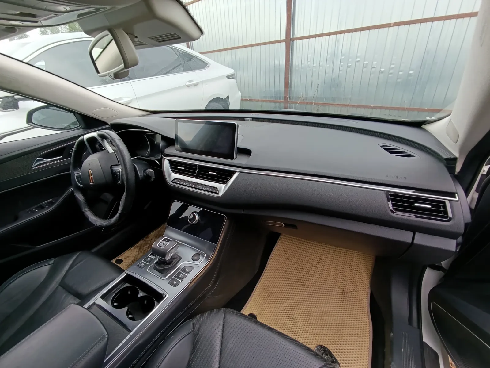 Hongqi H5, фото 4